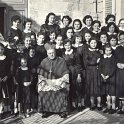 La visita del vescovo Pedicini alle convittrici delle Immacolatine, 1956